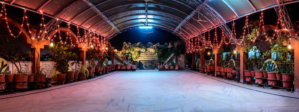 Hotel Solitaire อัครา ภายนอก รูปภาพ