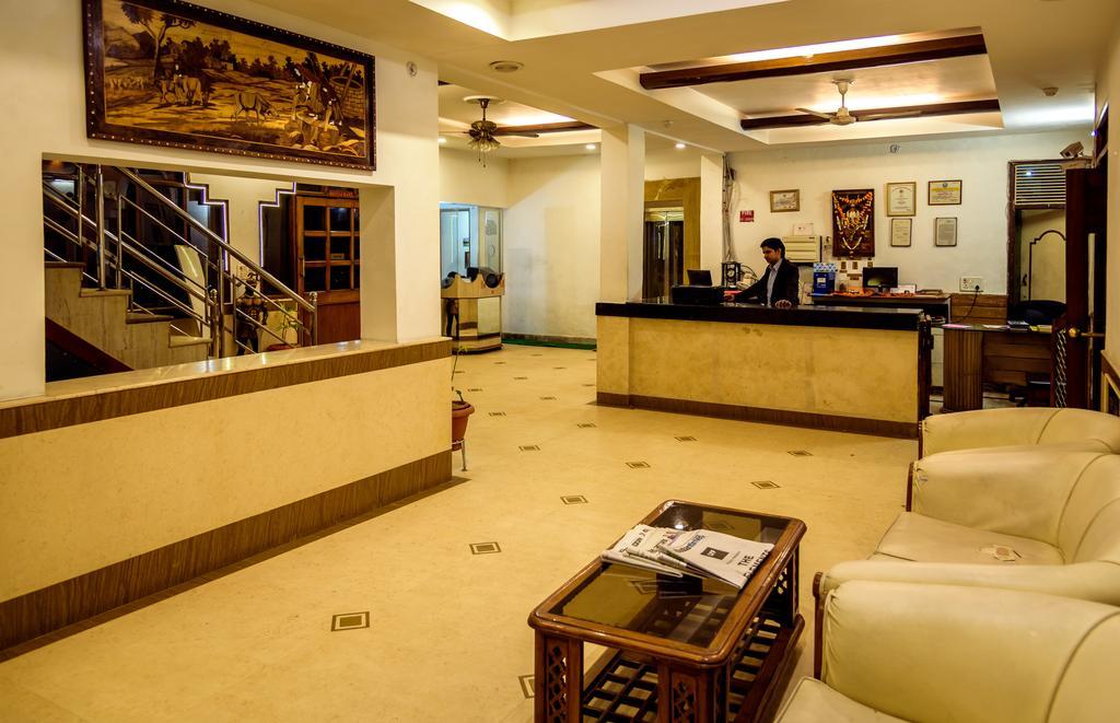 Hotel Solitaire อัครา ภายนอก รูปภาพ